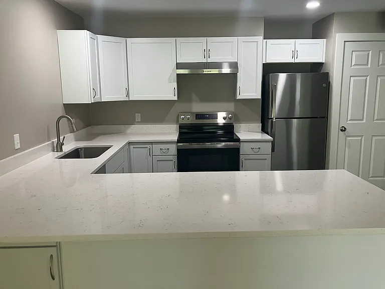 231 Coolidge Ave #401 — Photo 5