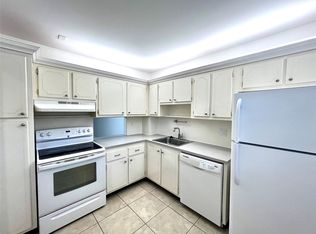 351 Cambridge Rd APT 102, Hollywood, FL 33024