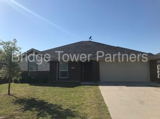 620 Antonio Ln, Waxahachie, TX 75165