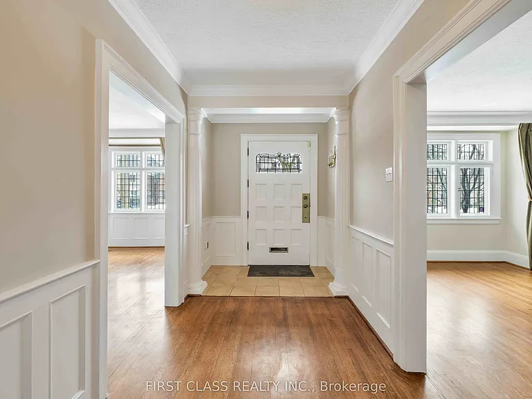 80 Douglas Dr — Photo 3