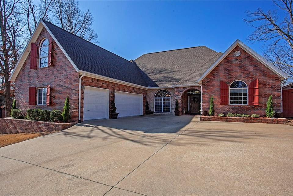 1st image of 35 Dalton Dr