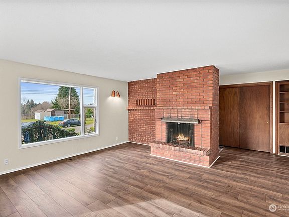 5th image of 3585 E E Street