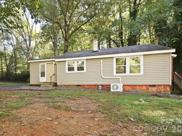 1521 10th St, Statesville, NC 28677