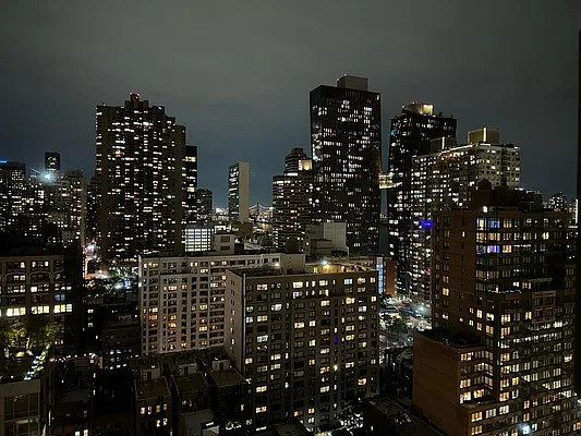 Rented by Keller Williams NYC | media 10