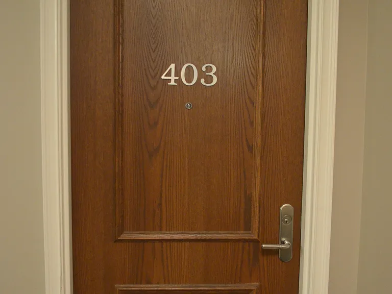 121 E McBee Ave — Photo 24