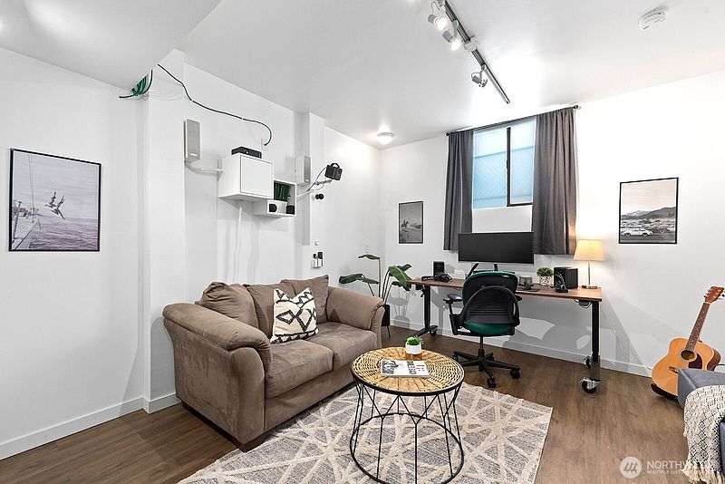 3rd image of 22 John Street #C
