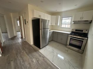 555 68th St #3, West New York, NJ 07093
