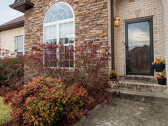 5th image of 1223 Bothwell Pl