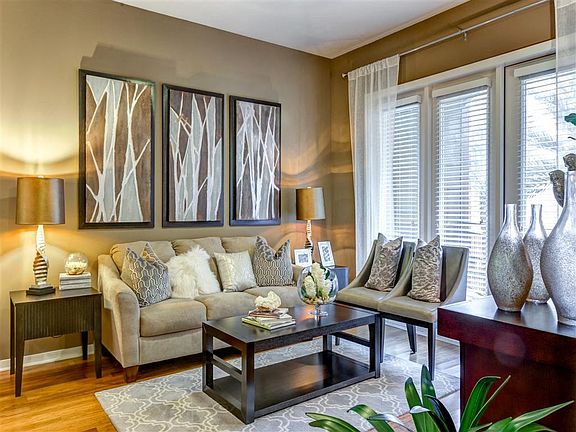 4th image of 7010 Staffordshire St APT 208
