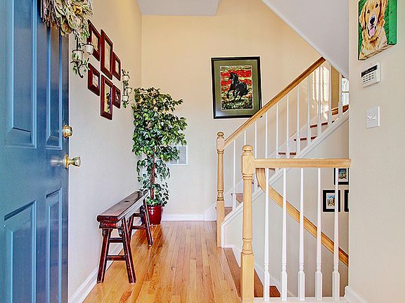 2nd image of 47 Katherine Ct