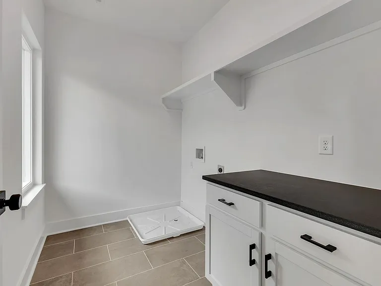 5917 Robertson Ave — Photo 27