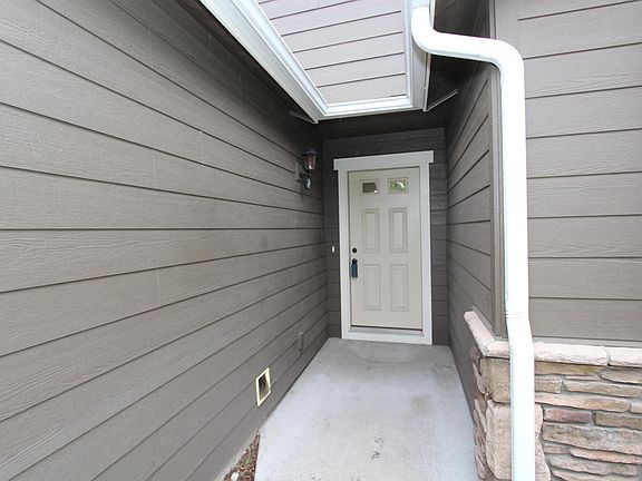 3rd image of 1802 W Yaquina Dr