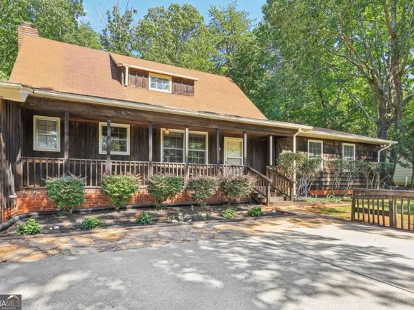 19 Roving Hills Cir, Cartersville, GA 30121