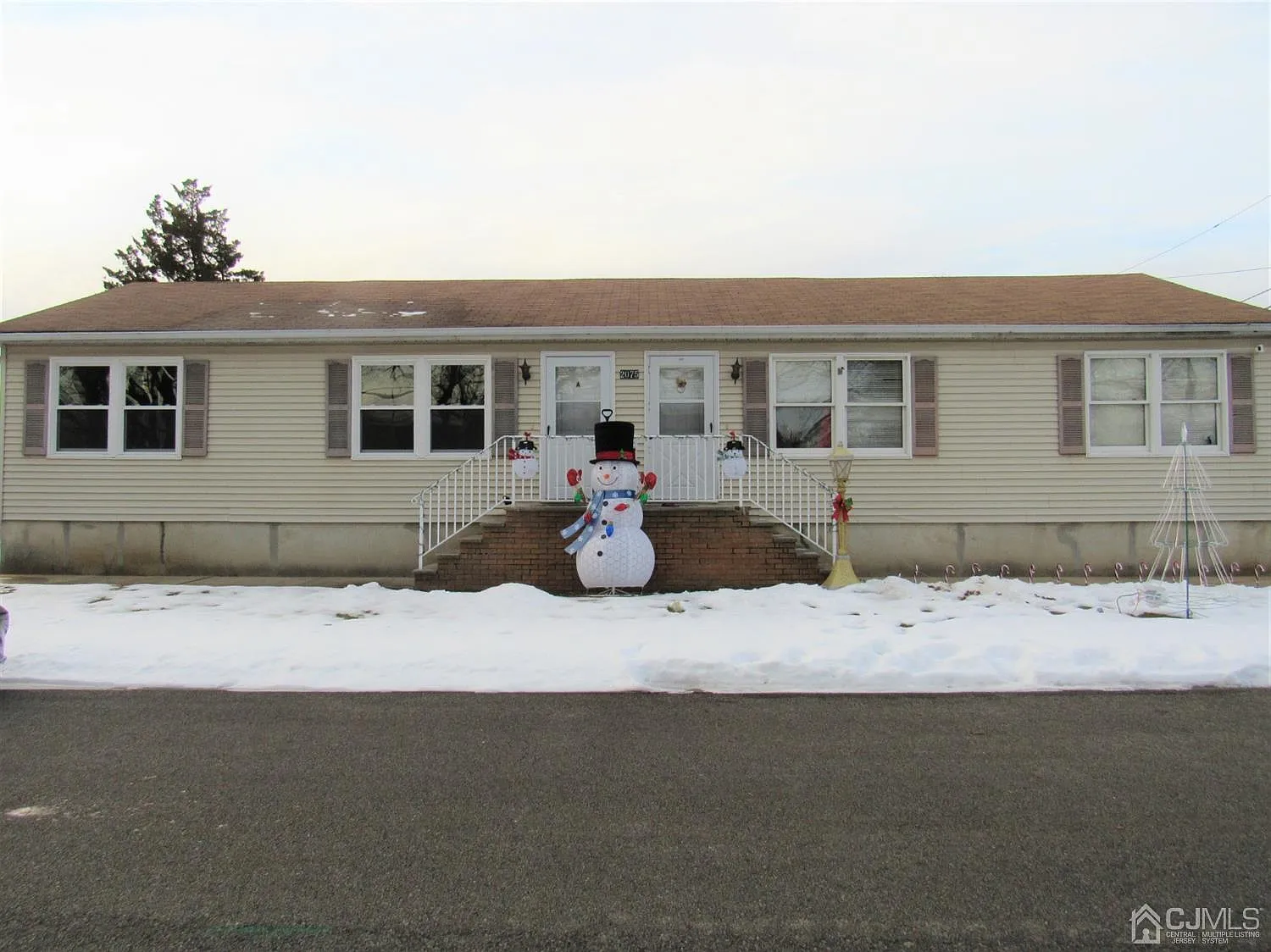 2075 Excelsior Ave photo 1
