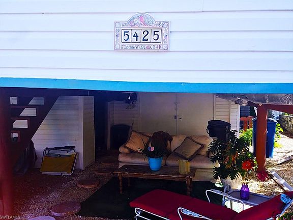 4th image of 5421 Estero Blvd