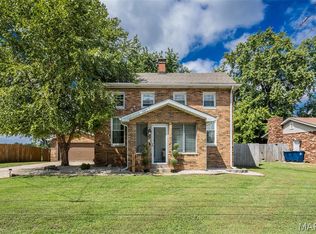 3031 Mockingbird Ln, Granite City, IL 62040