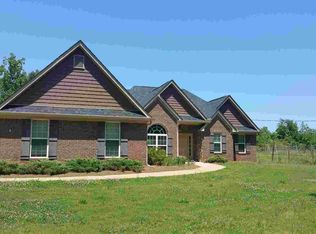 192 Robison Rd, Moreland, GA 30259