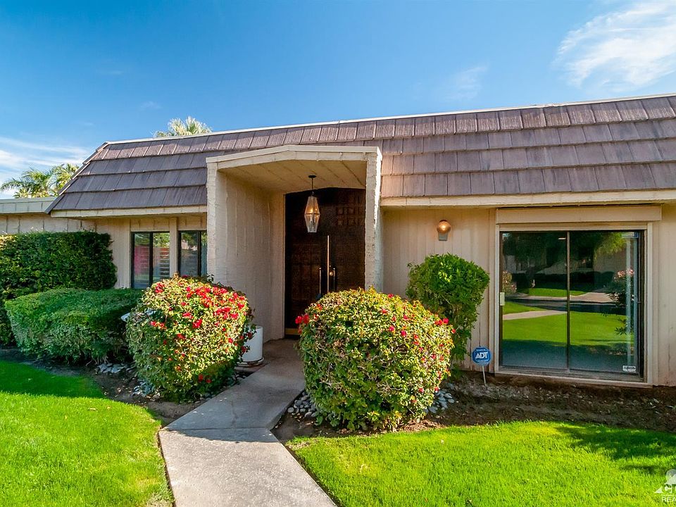 2nd image of 74938 N Chateau Cir