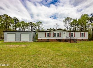 601 Perrytown Rd, New Bern, NC 28562