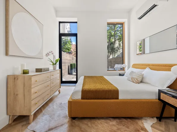 589 Hicks Street image 7 of 15