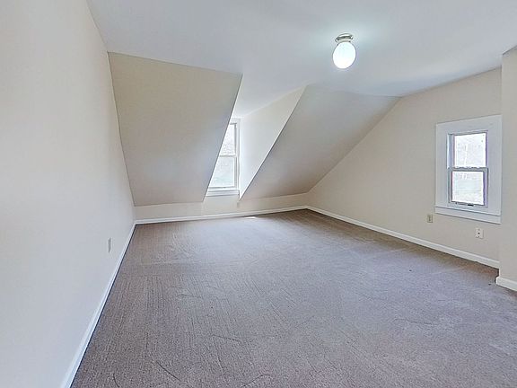 4th image of 1351 S George St