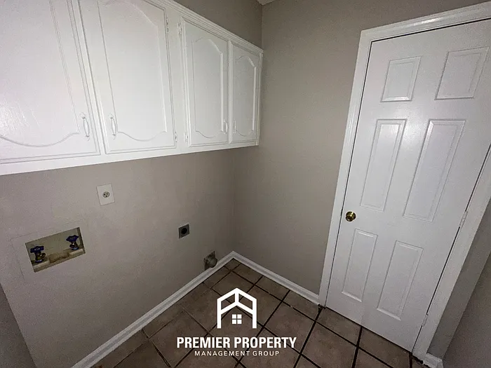 6678 Steeple Chase Cir — Photo 8