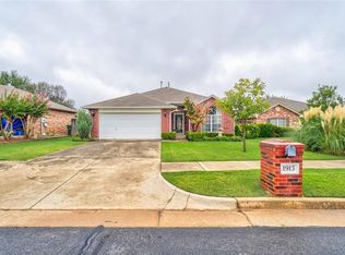 1913 Cedar Meadow Ln, Edmond, OK 73003