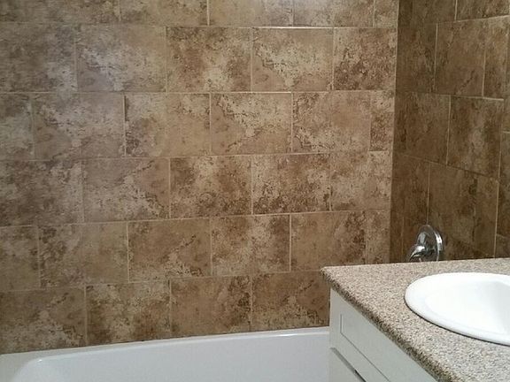 2nd image of 1160 Manhattan Beach Blvd APT 3