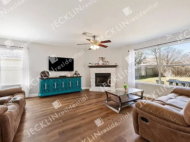 100 David Dr — Photo 4