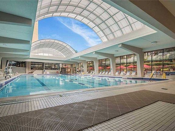 5th image of 2 Bay Club Dr APT 4Z3