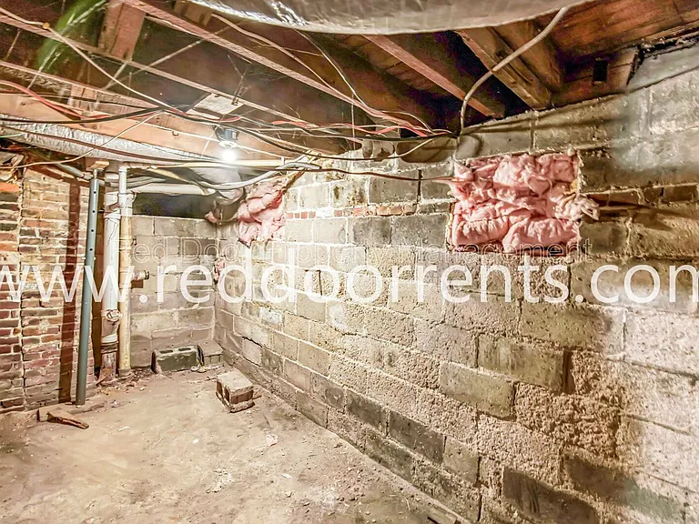 736 E Morris St — Photo 22