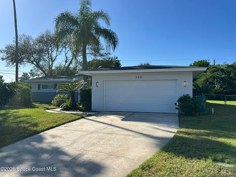 250 Debra Ct — Photo 36
