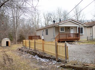 Pond St, Pinckney, MI 48169