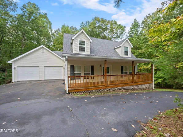 359 E Cove Rd, Monterey, TN 38574