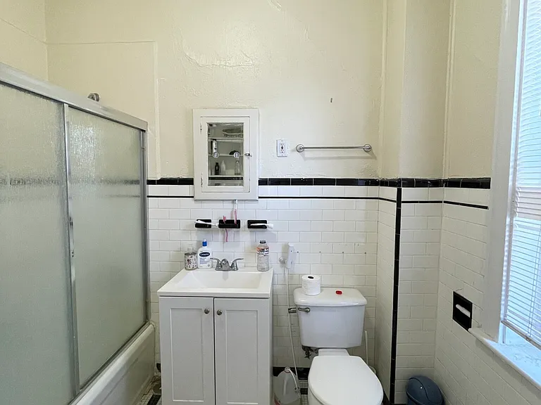 11 Park St #6 — Photo 6