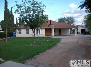 10551 El Salto Dr, Socorro, TX 79927