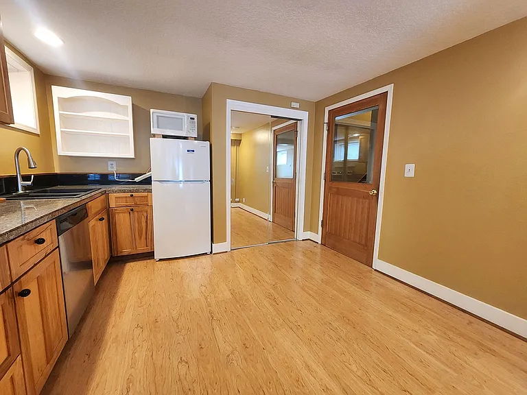 601 NW 22nd Ave — Photo 10