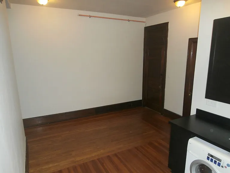 37 W Market St #3A — Photo 13