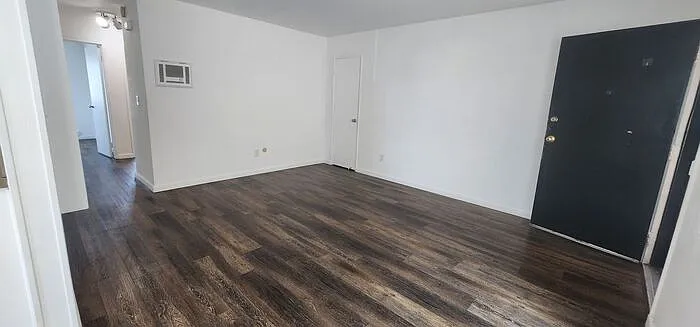 2 bed, 1.5 bath, 800 sqft, $2,270 — Photo 4