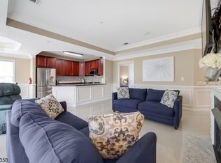 4207 Harcourt Rd, Clifton, NJ 07013