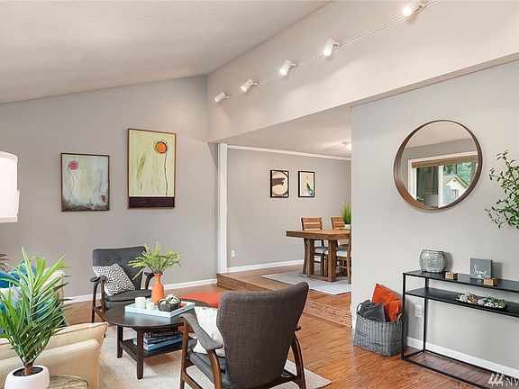 3rd image of 12418 NE 137th Pl