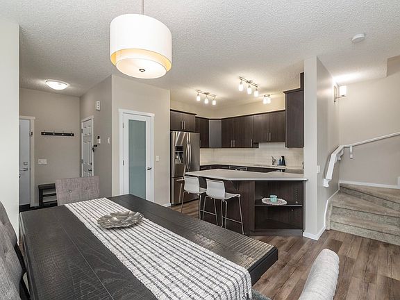3rd image of 15 Avebury Ct
