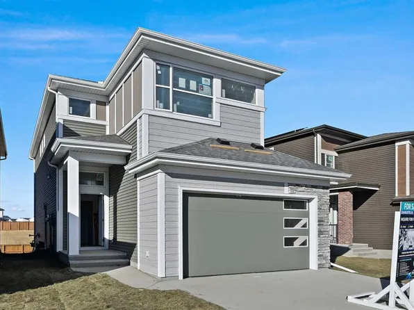 405 SE Corner Glen Way NE, Calgary, AB T3N 2P1