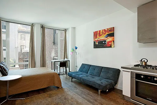 Rented by Avenue Real Estate | media 19