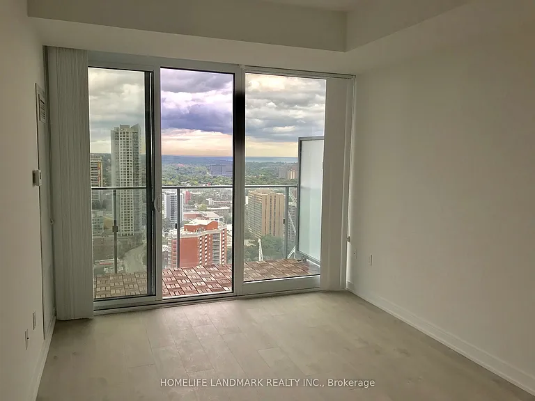 50 Wellesley St E #4007 — Photo 5