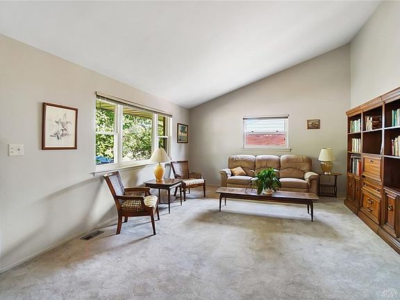 4th image of 6442 Canastota Dr