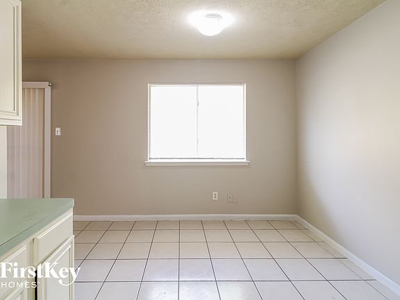 4th image of 4727 Falcon Forest Dr