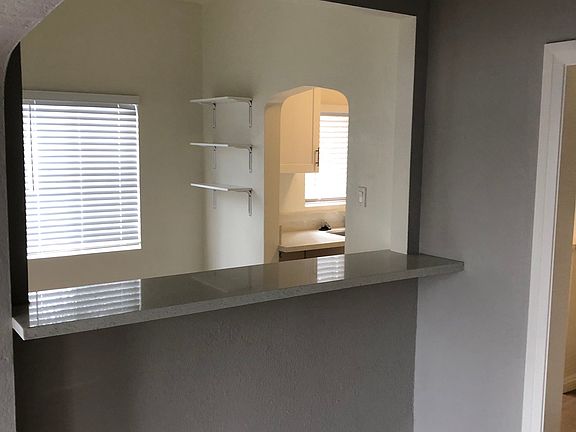 2nd image of 1053-1059 Mira Mar Ave #1055