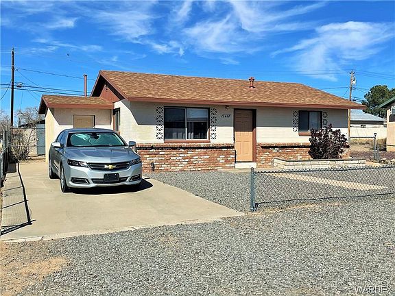 2nd image of 2407 Karen Ave