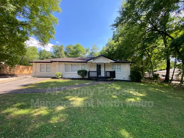 415 Charles Pl, Roswell, GA 30075
